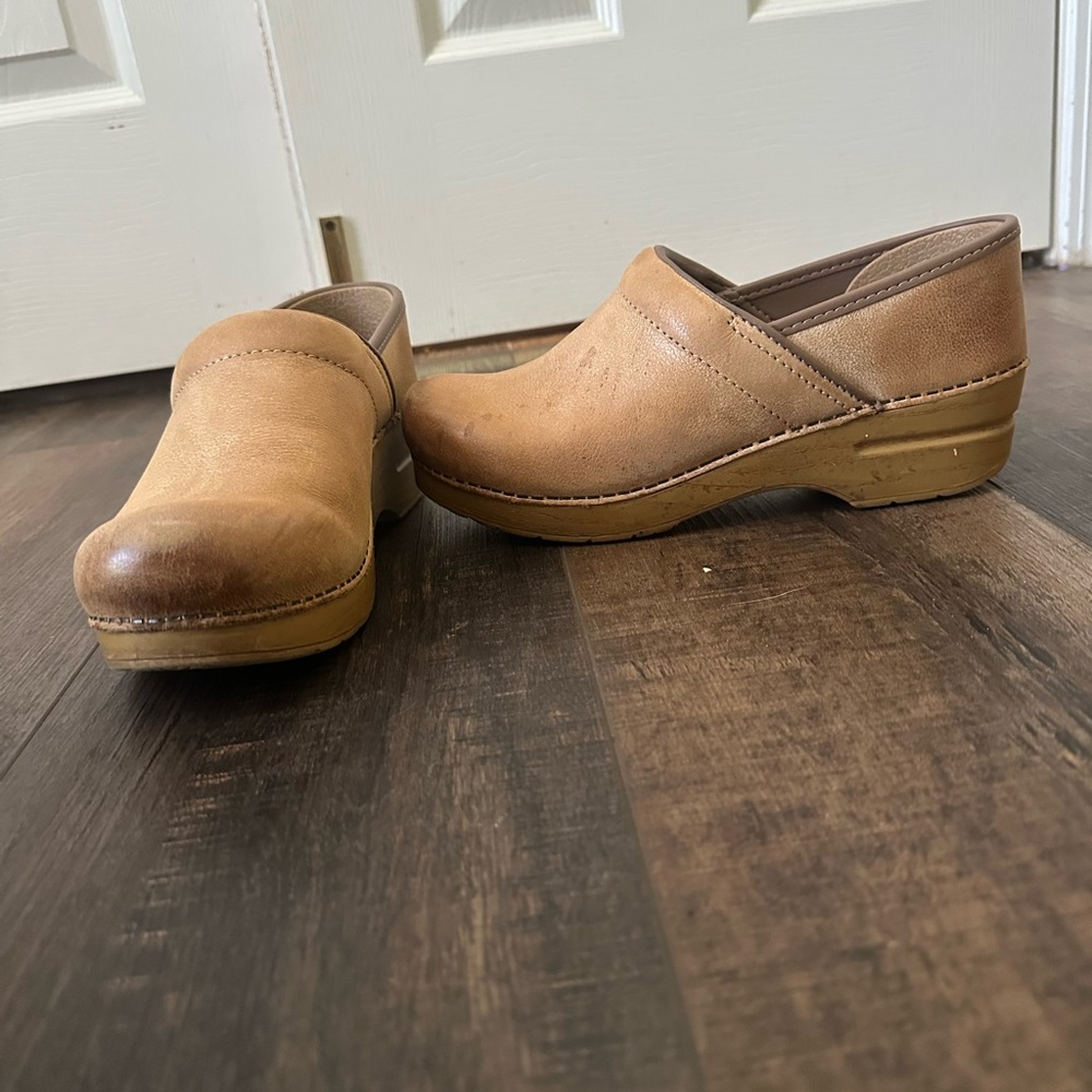 Women's Dansko Tan Clogs